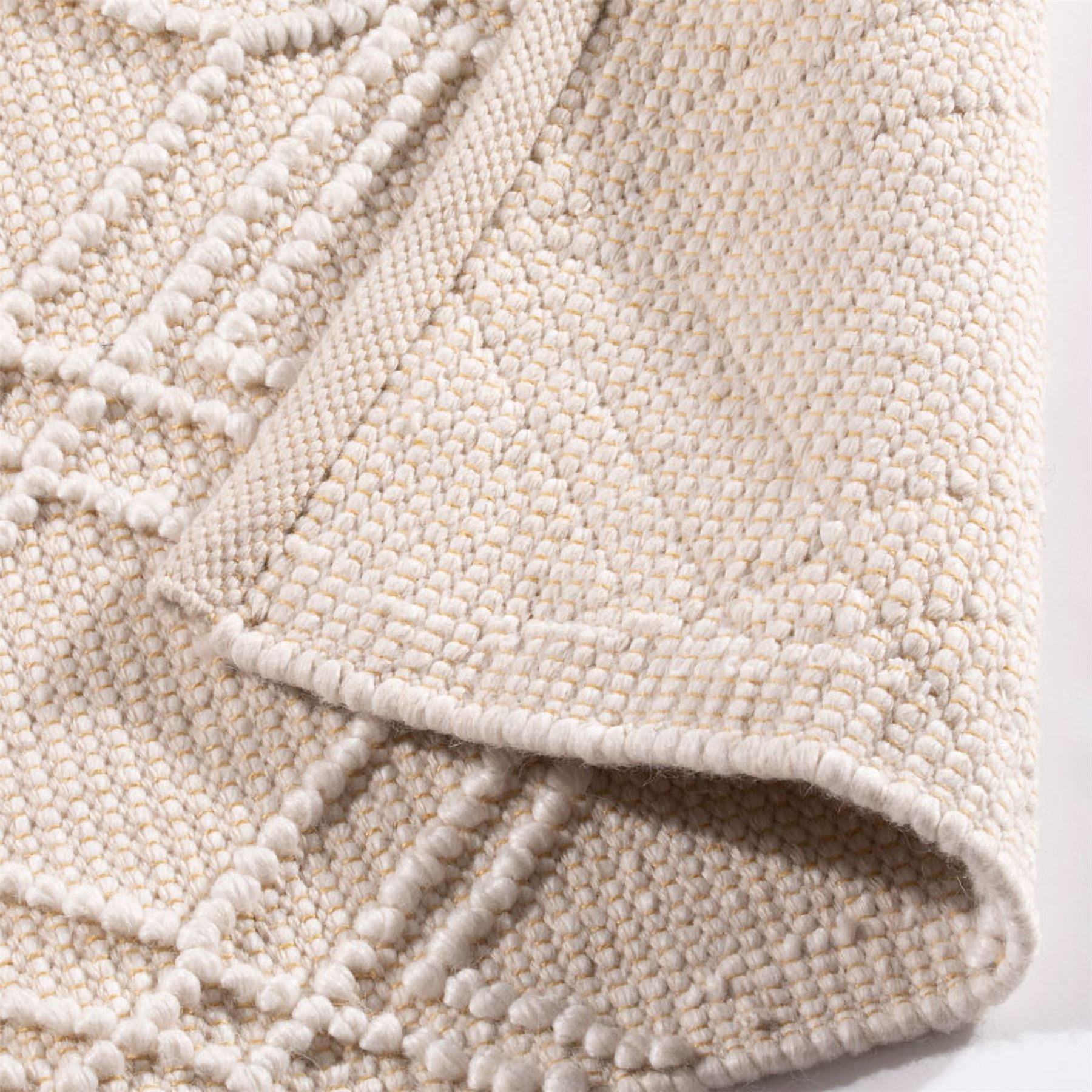 Blenheim Diamond 100% Pet 120x170cm Cream Rug