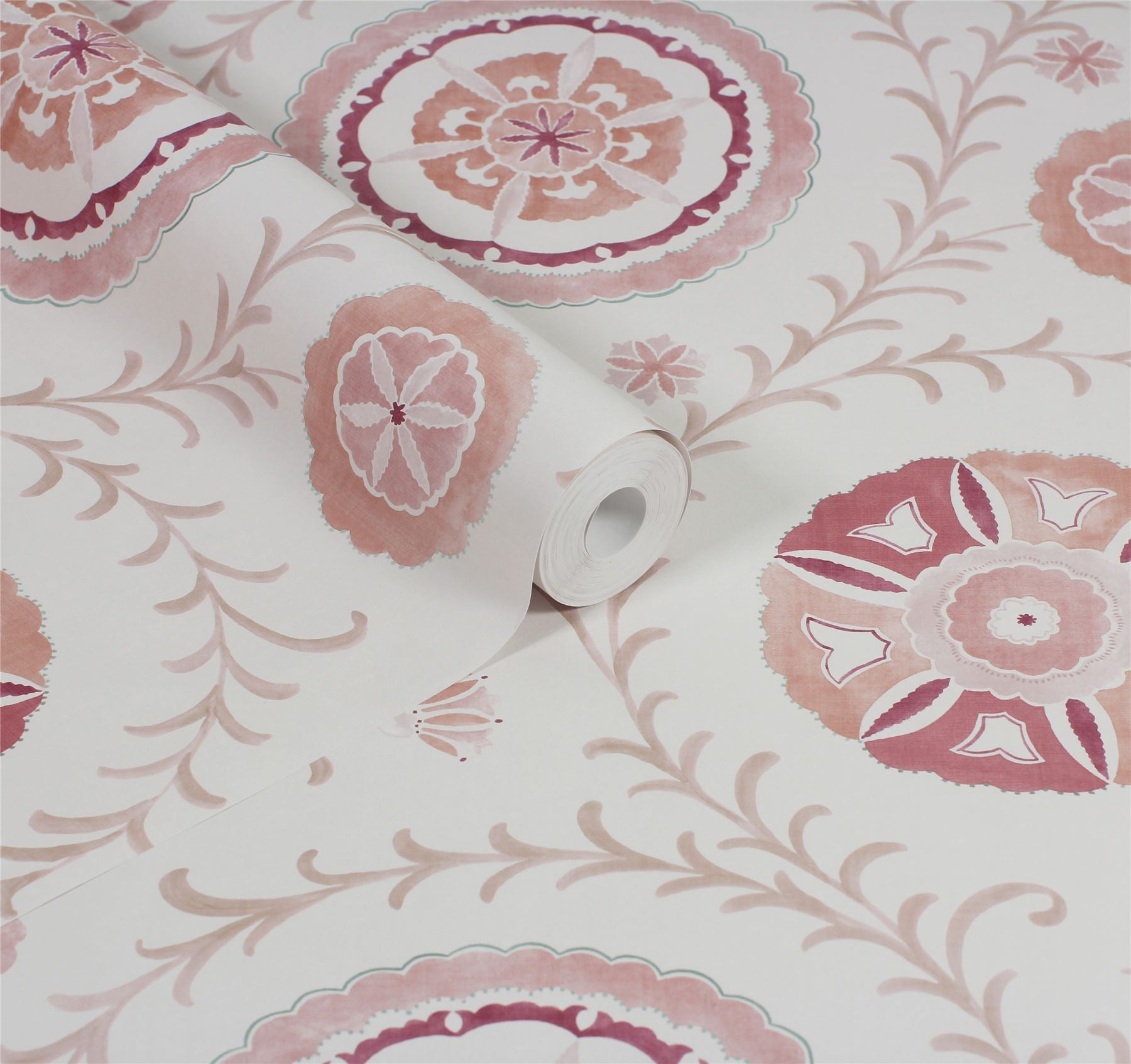 Nahlia Trail Warm Spice Wallpaper