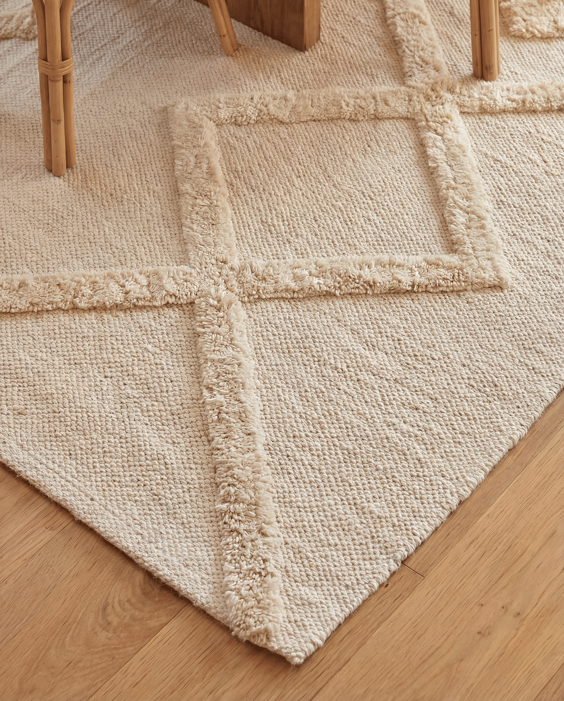 Windsor Geo Tufted Cream Rug 120x170cm - Esselle Home