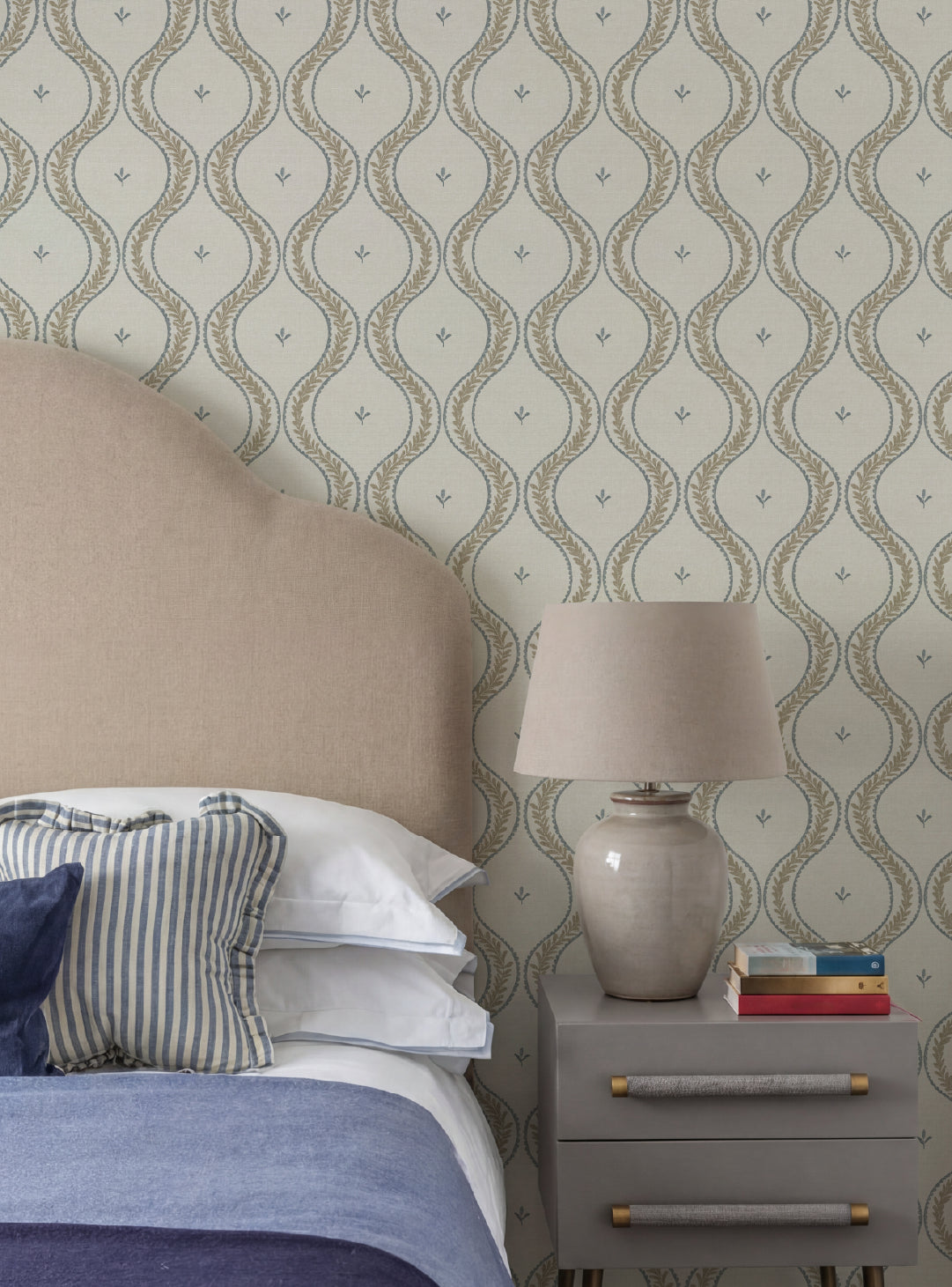 Garden Ogee Blue & Beige Wallpaper