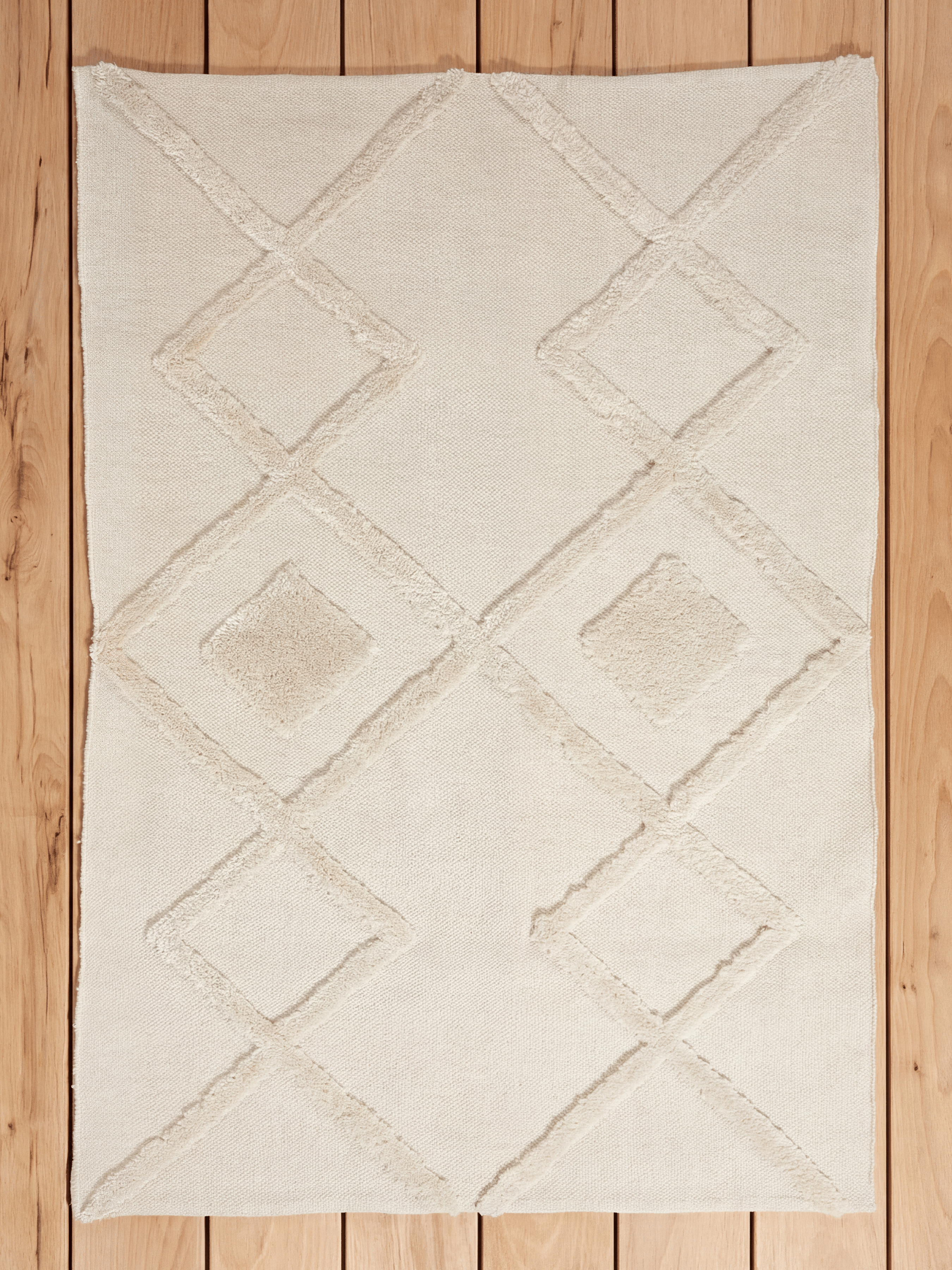Windsor Geo Tufted Cream Rug 120x170cm - Esselle Home