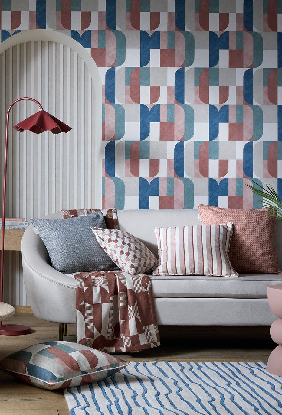 A La Mode mid-century geometric wallpaper in a living room