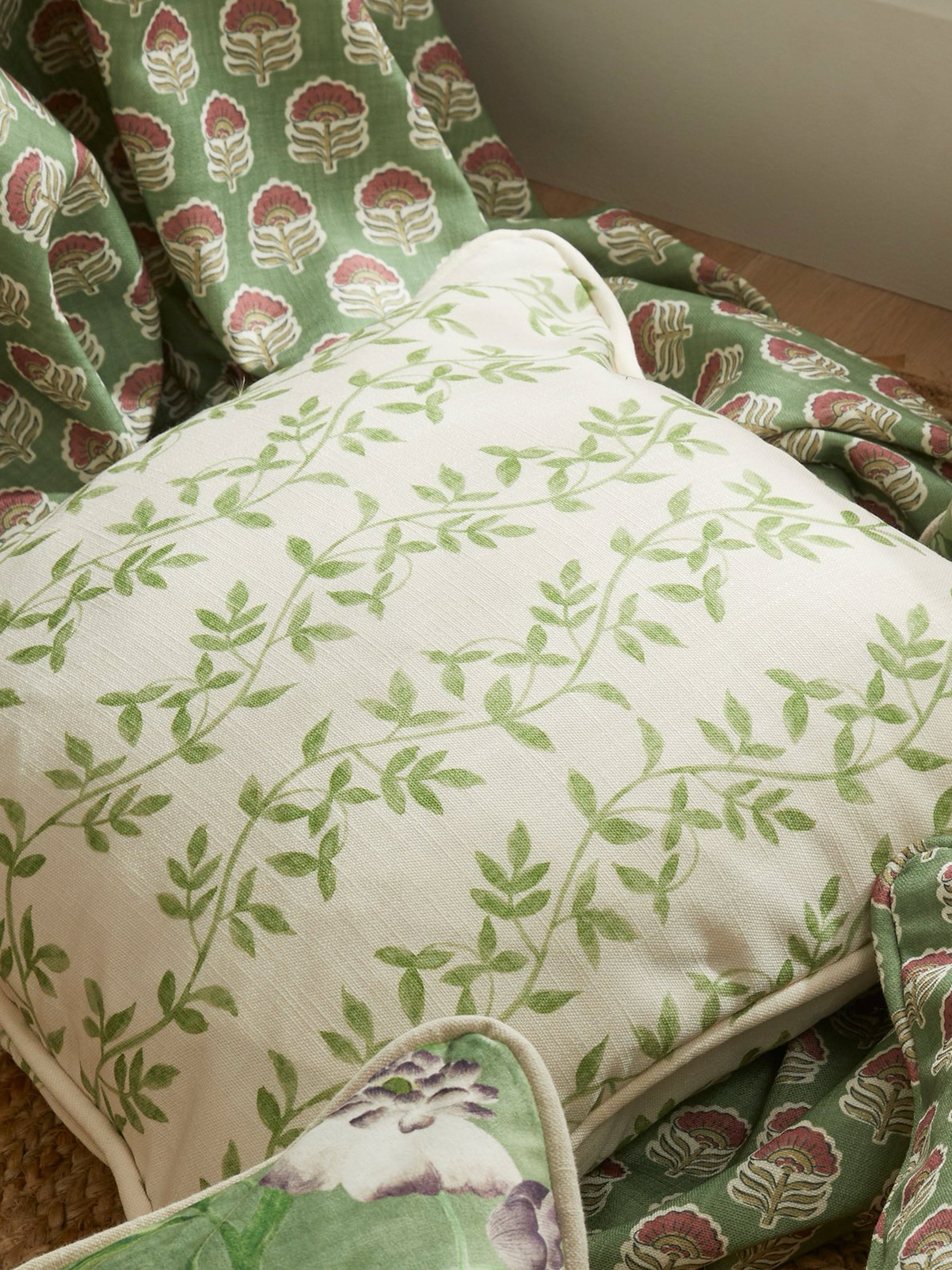 Botanic Vines Spring Green Cushion - Esselle Home