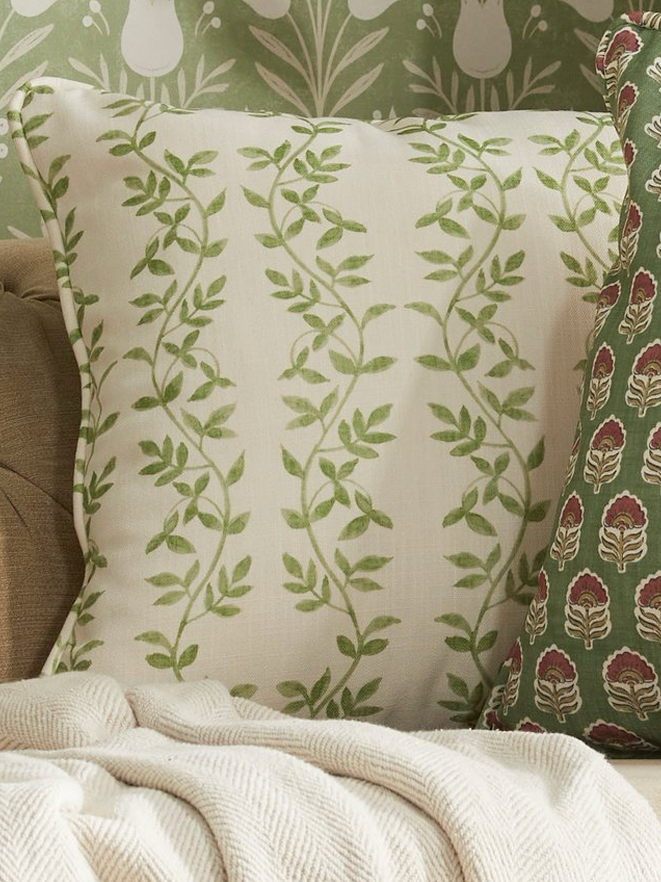 Botanic Vines Spring Green Cushion - Esselle Home
