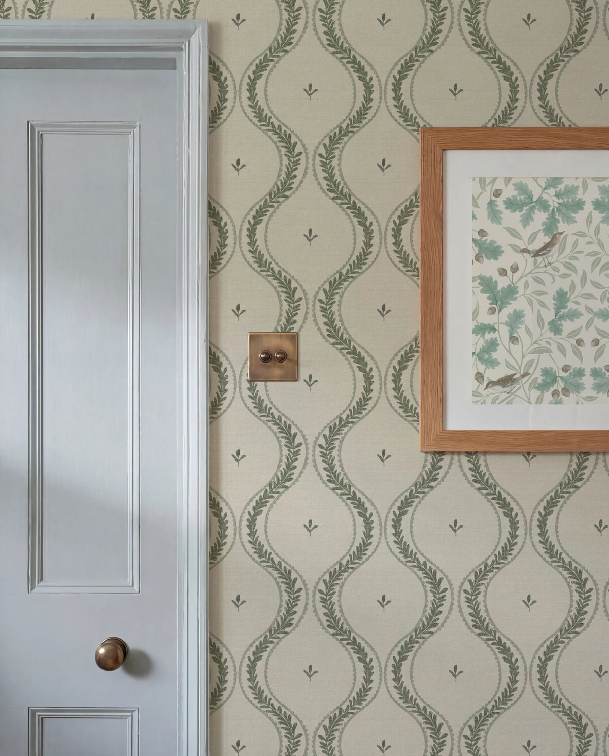 Garden Ogee Sage Green Wallpaper - Esselle Home